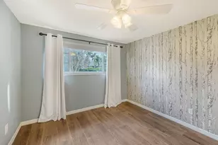 1789 Loma Linda St, Sarasota, FL 34239 - Photo 18