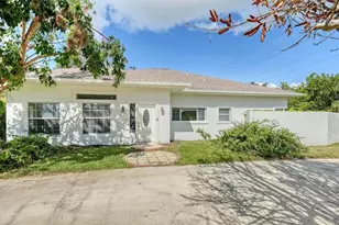 1789 Loma Linda St, Sarasota, FL 34239 - Photo 1