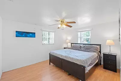 1105 58th Street S, Gulfport, FL 33707 - Photo 20