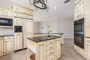 4561 Murcia Blvd, Sarasota, FL 34238 - Photo 16