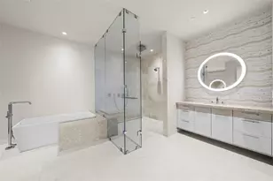 1561 Gulf of Mexico Dr, Longboat Key, FL 34228 - Photo 18