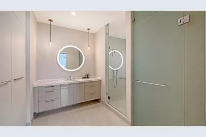 1591 Gulf Of Mexico Drive #413, Longboat Key, FL 34228 - Photo 18