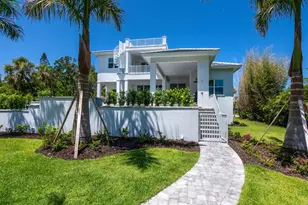 5910 Gulf of Mexico Dr, Longboat Key, FL 34228 - Photo 2