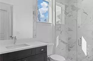 5910 Gulf of Mexico Dr, Longboat Key, FL 34228 - Photo 18