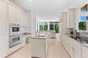 5919 Gulf of Mexico Dr, Longboat Key, FL 34228 - Photo 10