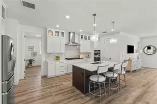 217 S Shade Ave, Sarasota, FL 34237 - Photo 6