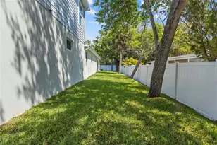 217 S Shade Ave, Sarasota, FL 34237 - Photo 54