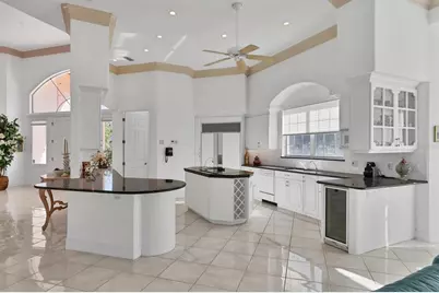 5331 Siesta Cove Drive, Sarasota, FL 34242 - Photo 8