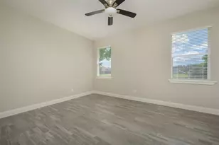 6227 Blue Runner Ct, Lakewood Ranch, FL 34202 - Photo 18