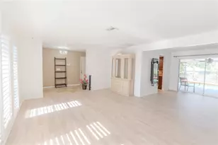 117 Hillcrest Dr, Bradenton, FL 34209 - Photo 4