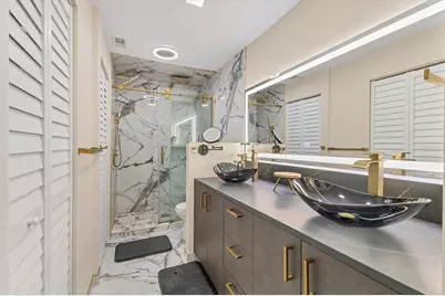 5611 Summer Side Lane #46B, Sarasota, FL 34231 - Photo 18