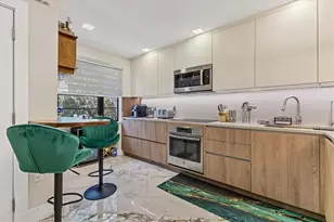 5611 Summerside Ln, Sarasota, FL 34231 - Photo 6