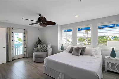 1315 Siesta Bayside Drive #1315B, Sarasota, FL 34242 - Photo 40