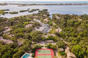 1519 Pelican Point Dr, Sarasota, FL 34231 - Photo 48