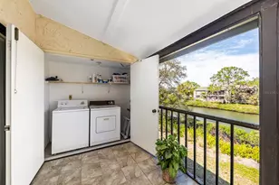 1519 Pelican Point Dr, Sarasota, FL 34231 - Photo 22