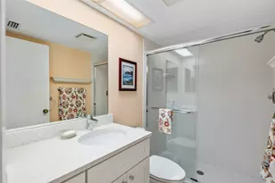 1519 Pelican Point Dr, Sarasota, FL 34231 - Photo 18