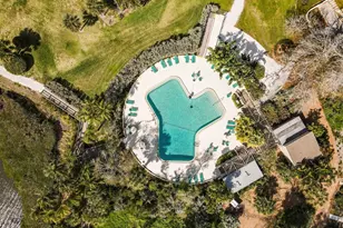 1519 Pelican Point Dr, Sarasota, FL 34231 - Photo 32