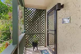 1519 Pelican Point Dr, Sarasota, FL 34231 - Photo 6