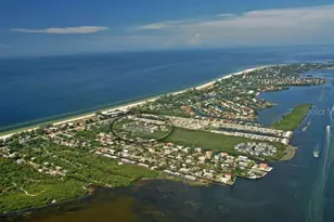 619 Cedars Ct, Longboat Key, FL 34228 - Photo 36