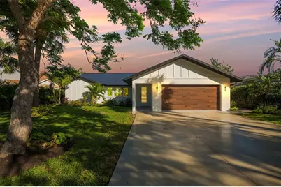 1899 Buccaneer Circle, Sarasota, FL 34231 - Photo 4