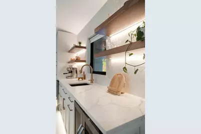 1899 Buccaneer Circle, Sarasota, FL 34231 - Photo 18