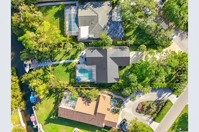 1899 Buccaneer Circle, Sarasota, FL 34231 - Photo 2