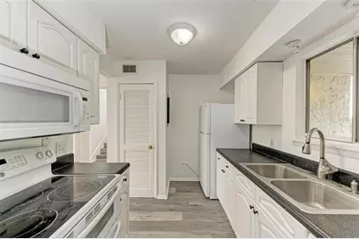 4477 Sandner Drive, Sarasota, FL 34243 - Photo 18