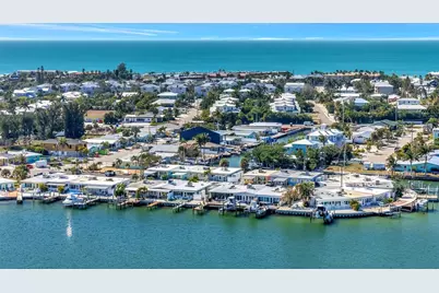 23 Seaside Court, Holmes Beach, FL 34217 - Photo 38