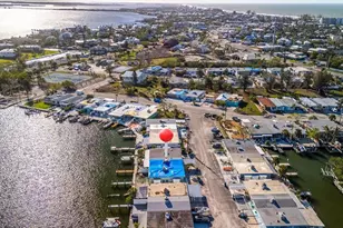 23 Seaside Ct, Holmes Beach, FL 34217 - Photo 6