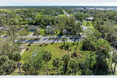 1307 15th Street E, Bradenton, FL 34208 - Photo 8