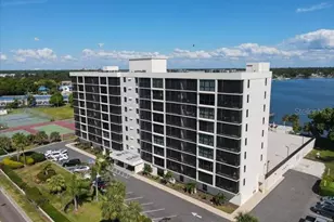 7100 Sunshine Skyway Ln S, Saint Petersburg, FL 33711 - Photo 6