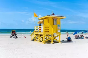 5019 Commonwealth Dr, Sarasota, FL 34242 - Photo 6