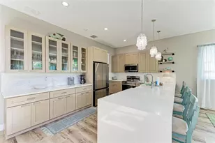 901 30th Ct E, Bradenton, FL 34208 - Photo 14