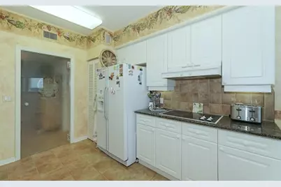 1800 Benjamin Franklin Drive #A901, Sarasota, FL 34236 - Photo 10