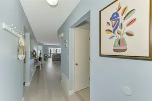 5761 Avista Dr, Sarasota, FL 34243 - Photo 8