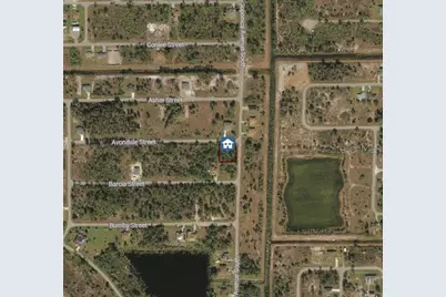 912 Avondale Street E, Lehigh Acres, FL 33974 - Photo 8