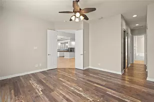 5762 Benevento Dr, Sarasota, FL 34238 - Photo 12