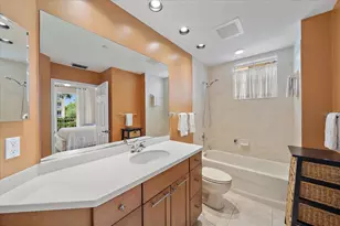 6482 Water Crest Way, Lakewood Ranch, FL 34202 - Photo 32