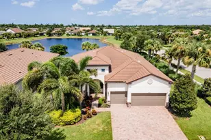 5610 Rain Lily Ct, Sarasota, FL 34238 - Photo 2
