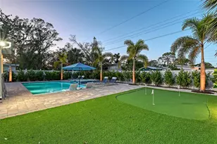 2365 Bay St, Sarasota, FL 34237 - Photo 10