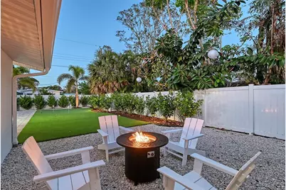 2365 Bay Street, Sarasota, FL 34237 - Photo 12