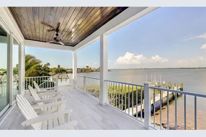 2516 Avenue A, Bradenton Beach, FL 34217 - Photo 14