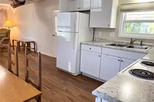 103 Oakwood Blvd, Sarasota, FL 34237 - Photo 18