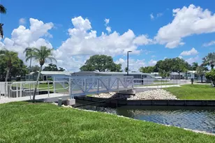103 Oakwood Blvd, Sarasota, FL 34237 - Photo 52
