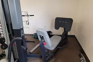 103 Oakwood Blvd, Sarasota, FL 34237 - Photo 44