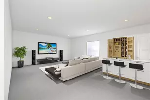 508 Siesta Dr, Sarasota, FL 34242 - Photo 44