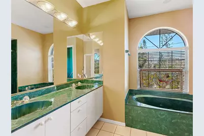 508 Siesta Drive, Sarasota, FL 34242 - Photo 28