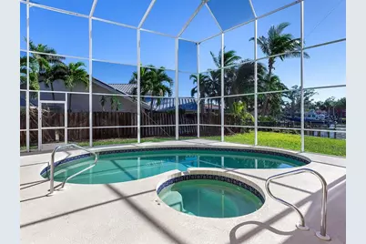 508 Siesta Drive, Sarasota, FL 34242 - Photo 6