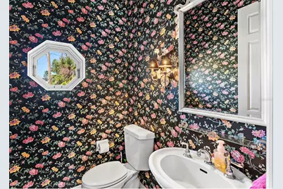 508 Siesta Drive, Sarasota, FL 34242 - Photo 34