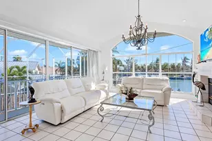 508 Siesta Dr, Sarasota, FL 34242 - Photo 18